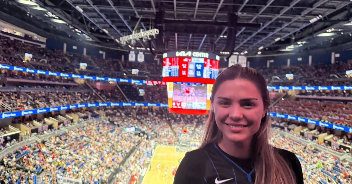 Fernanda Batista (Orlando Diferente) em jogo do Orlando Magic na NBA