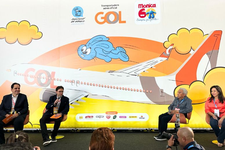 Mauricio de Souza na inauguração do avião temático da Turma da Mônica