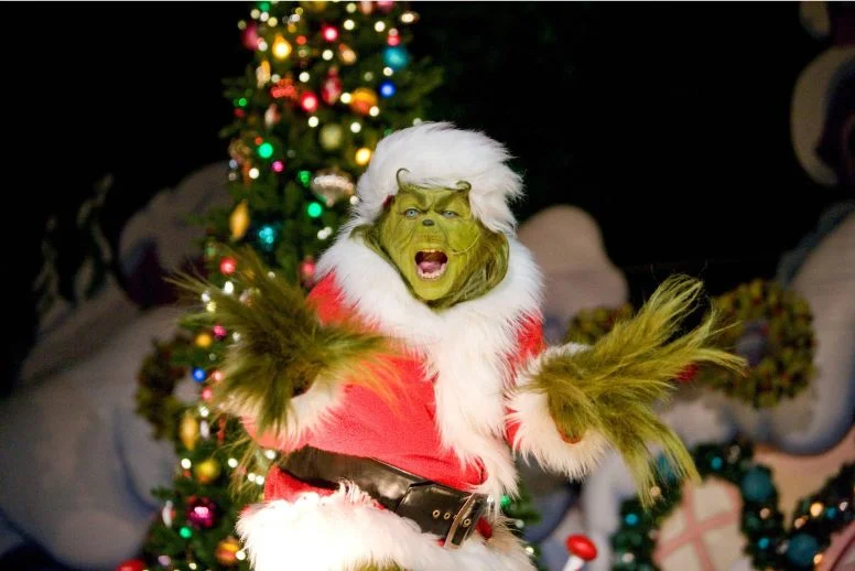 Grinch vestido de Papai Noel no Natal da Universal Orlando