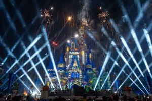 Fogos de artifício no castelo- Halloween na Disney