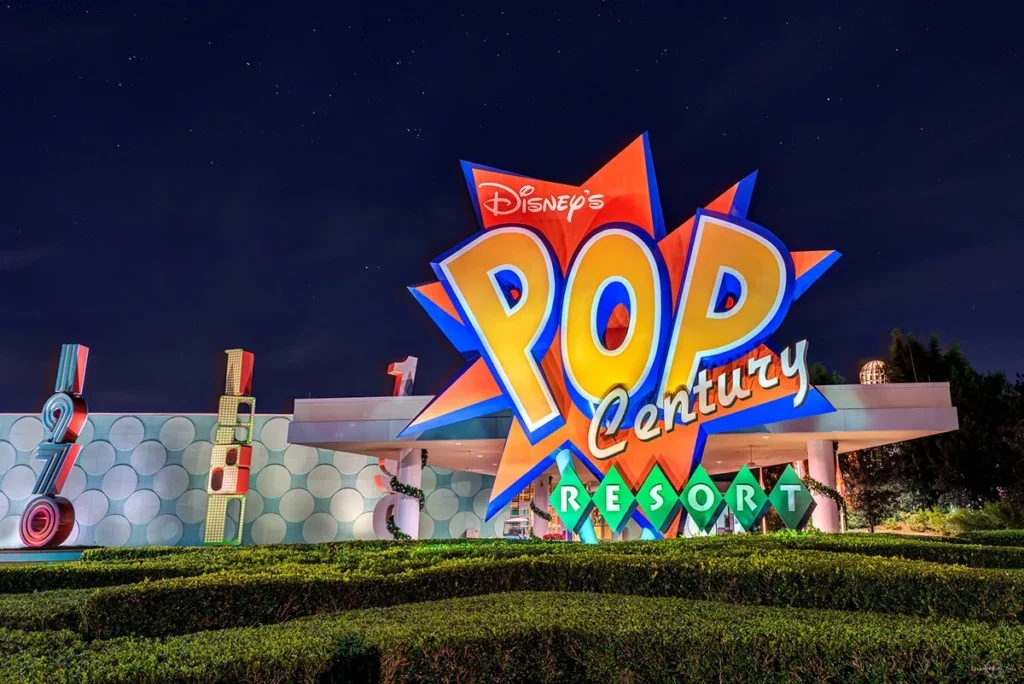 Fachada do hotel Disney's Pop Century Resort