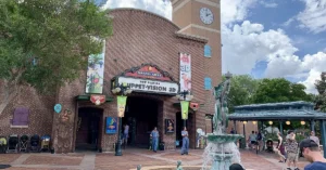 Muppets Courtyard - Wikipedia