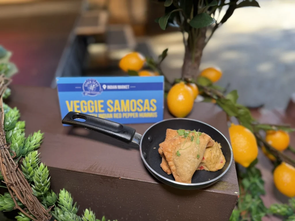 Samosas (comida indiana) do evento Seven Seas Food Festival 2025 - Sea World